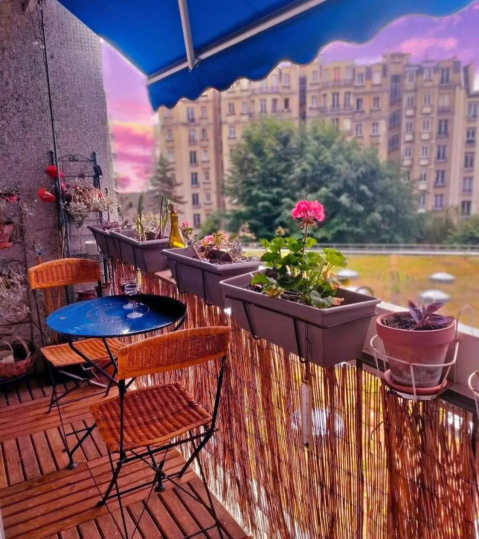 Atypical Apartment In Butte Montmartre location