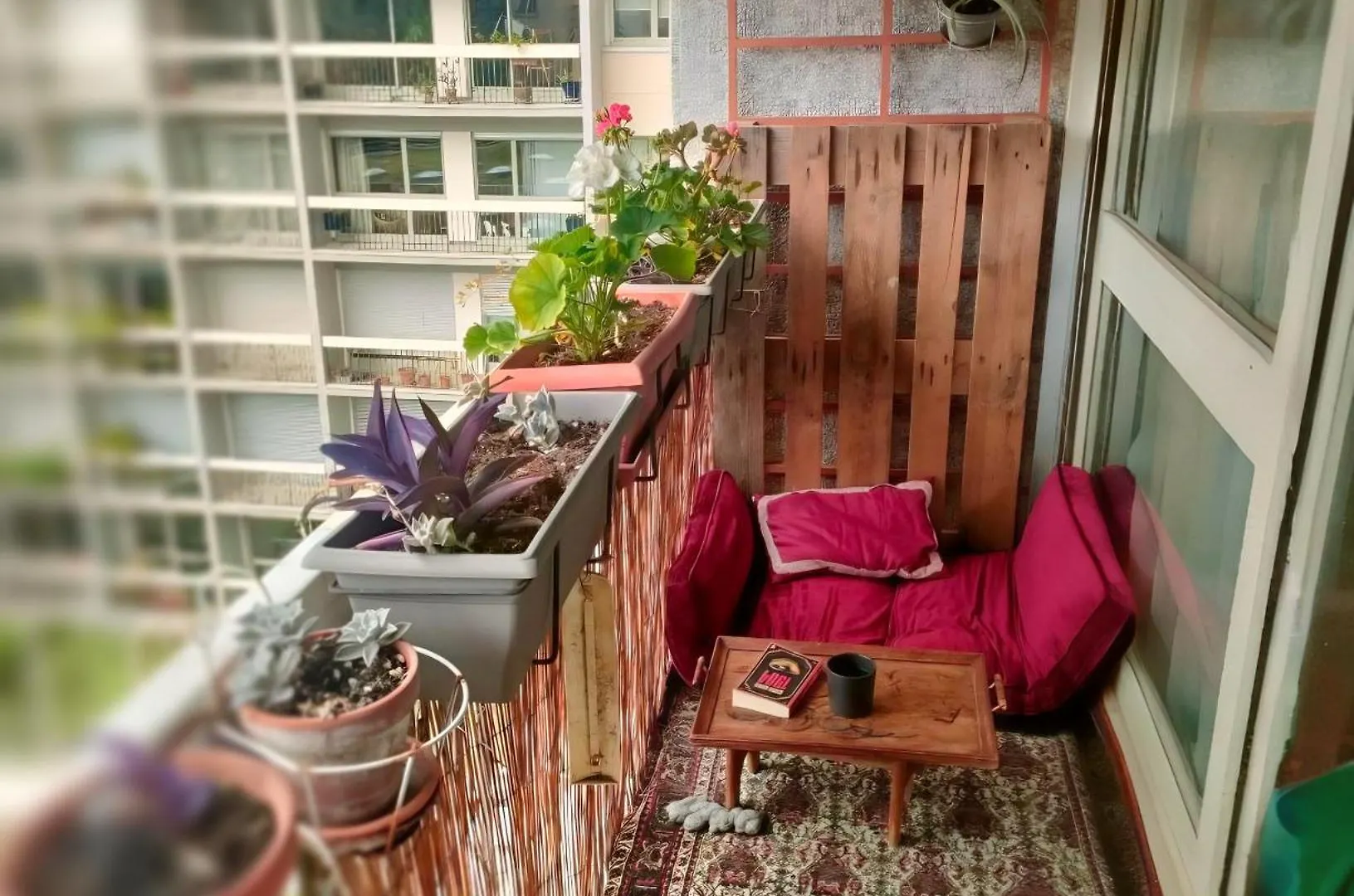 Atypical Apartment In Butte Montmartre Paris